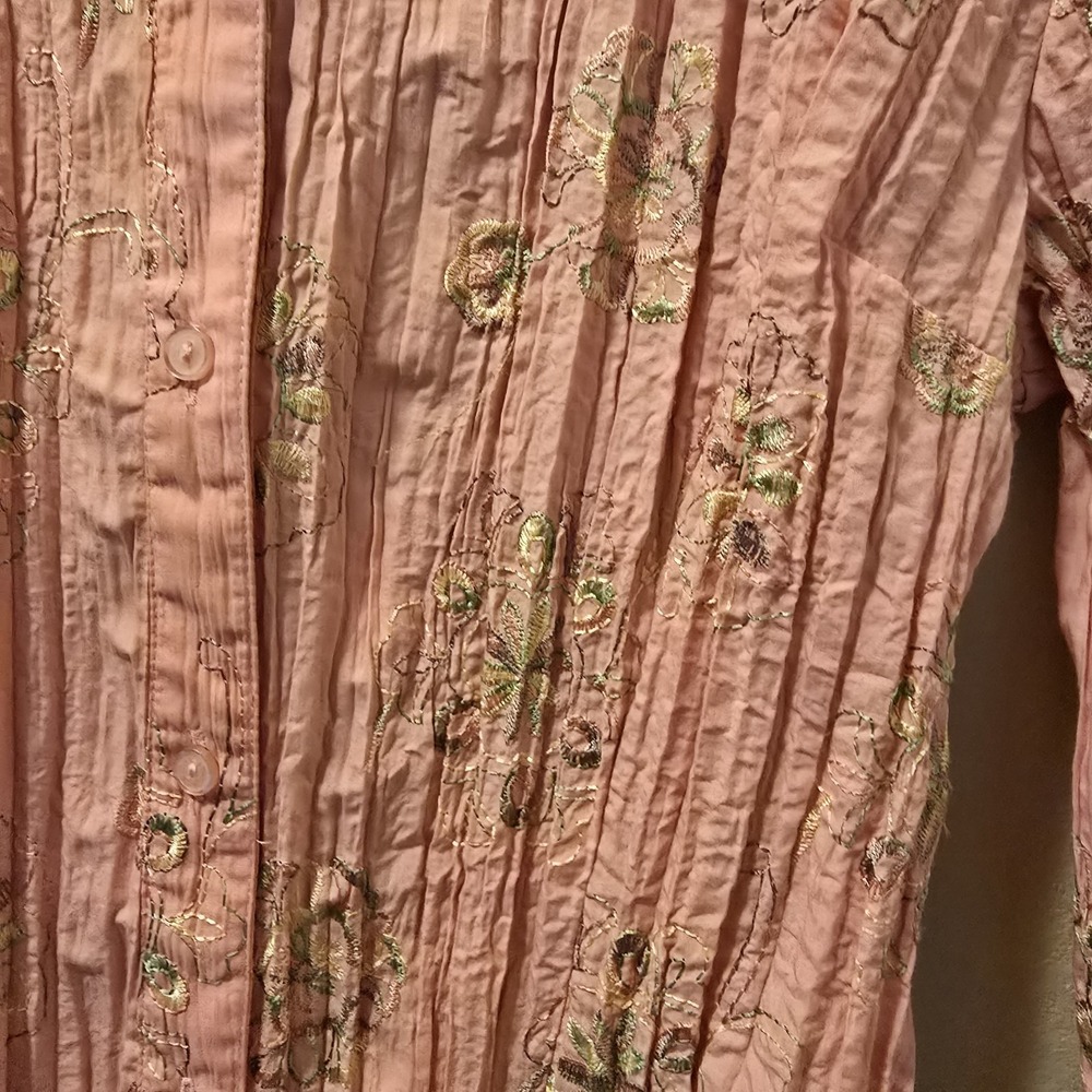 Dress Barn Womens Sz Large Embroidered Floral Shirt - Picture 7 of 7